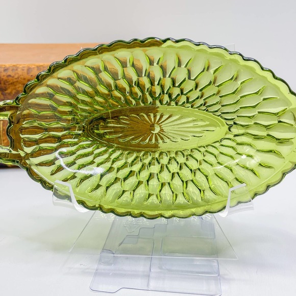 1970’S INDIANA GLASS HONEYCOMB OLIVE GREEN PICKLE DISH - Picture 2 of 10